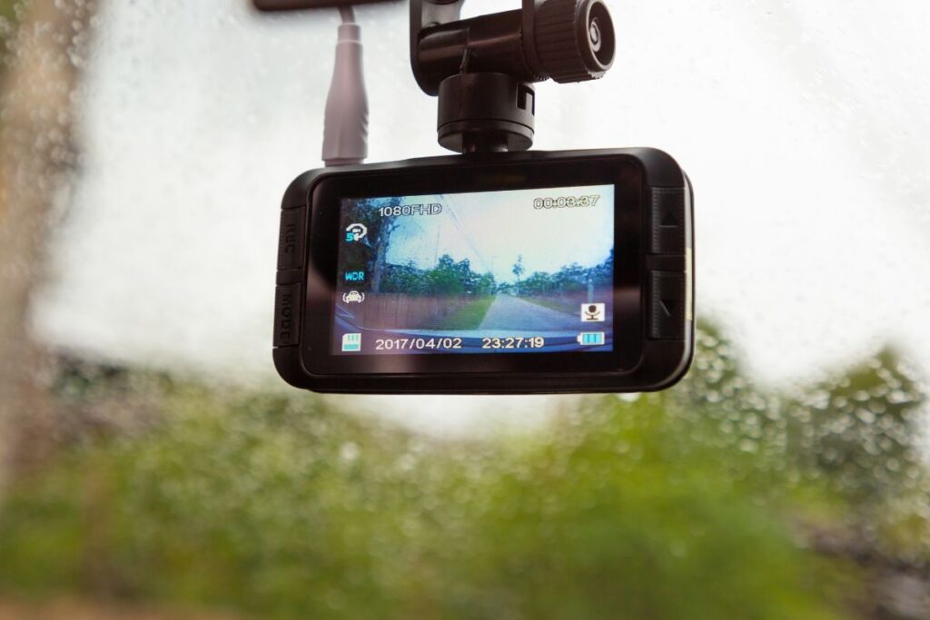 Ensuring Road Safety: The Impact of Dash Cams on Driving Behavior
